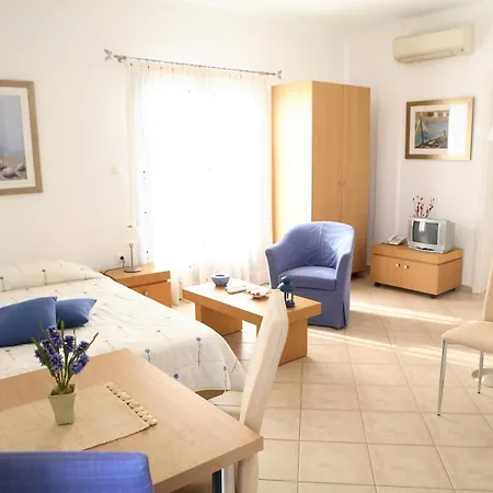 Fistikies Holiday Apartments Αίγινα Δωμάτιο φωτογραφία
