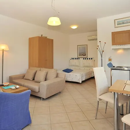 Fistikies Holiday Apartments Αίγινα Δωμάτιο φωτογραφία