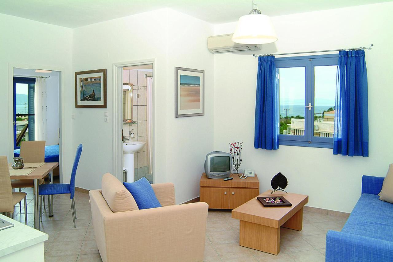 Fistikies * Aegina
